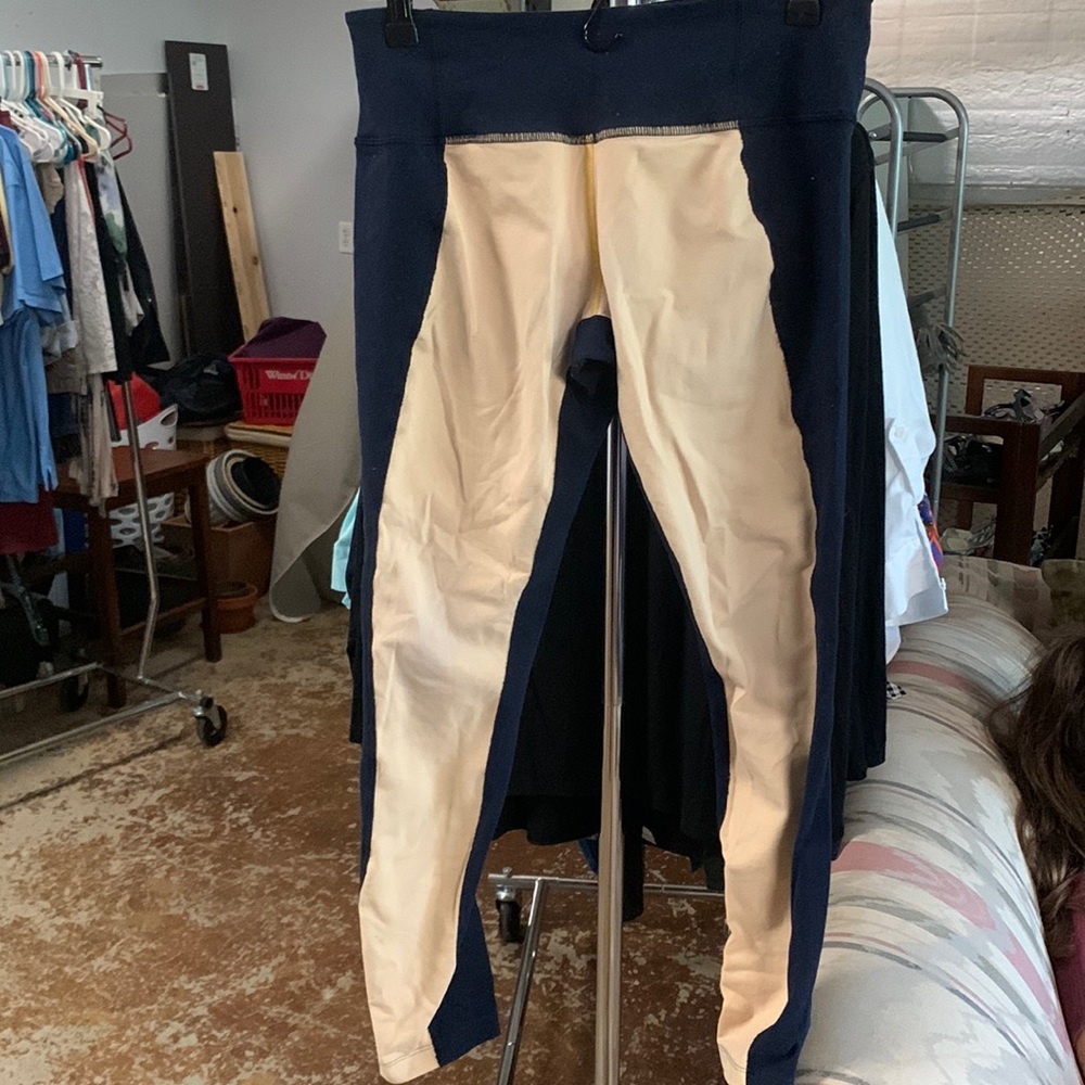 Ladies lululemon leggings, Navy blue and Yellow